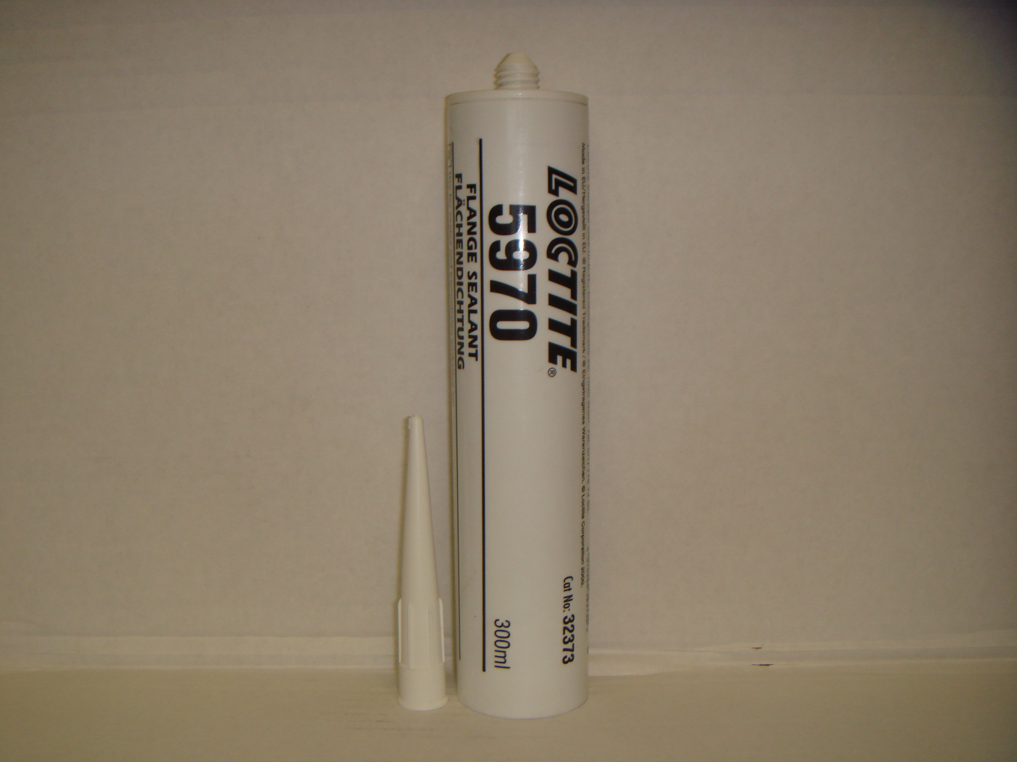 Купить Loctite 392399 Силиконовый нейтральный герметик, черный 300 ml